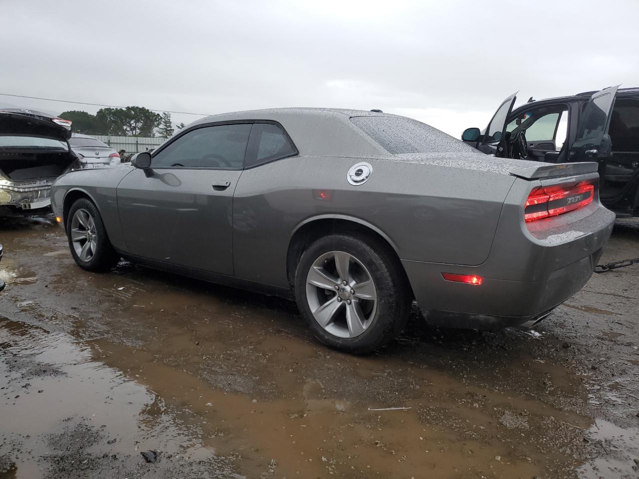 2011 Dodge Challenger - Image 2