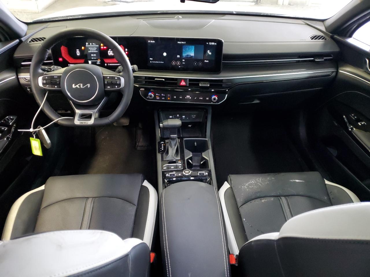 2025 Kia K5 - Image 8