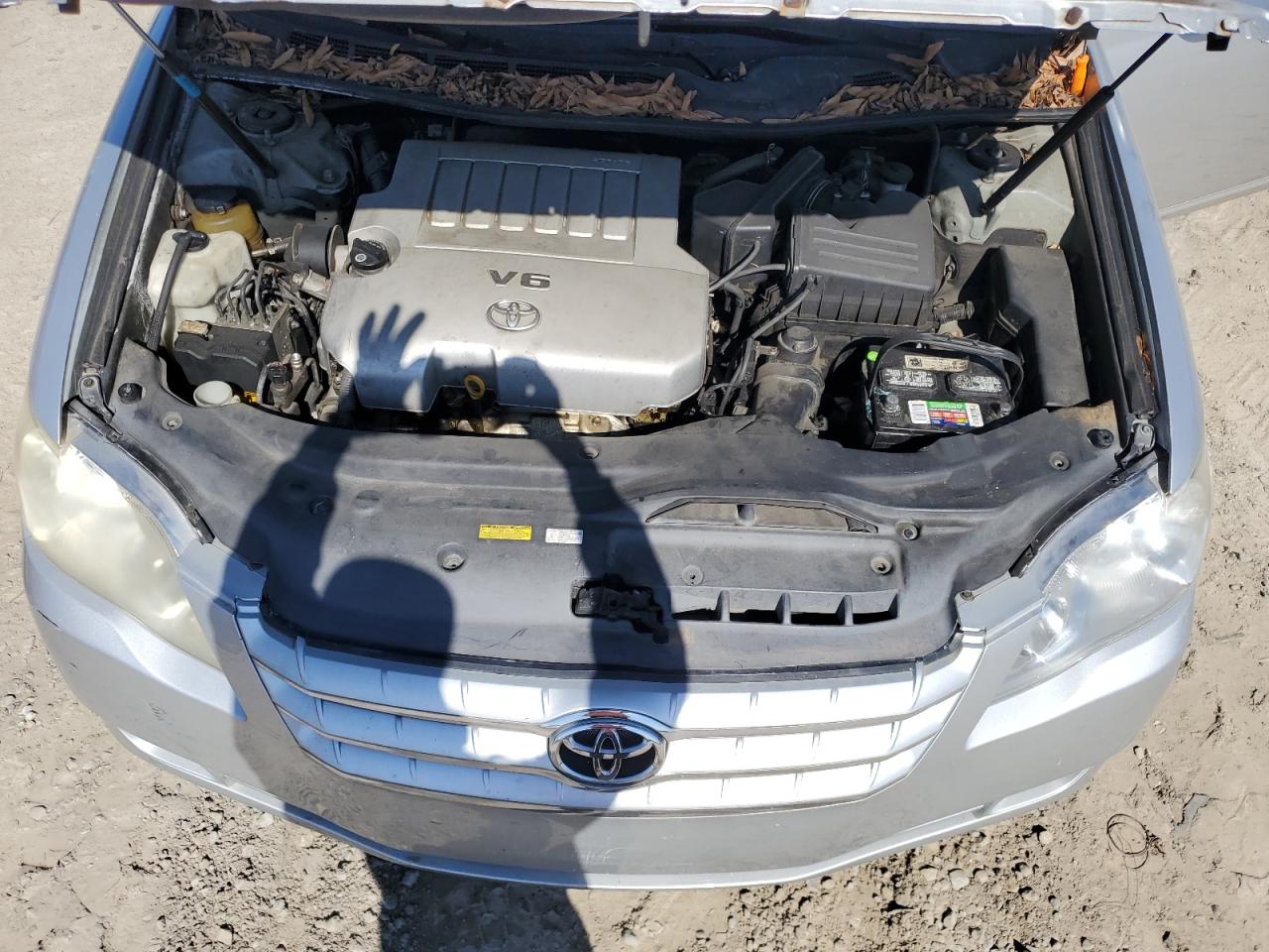 2006 Toyota Avalon - Image 11
