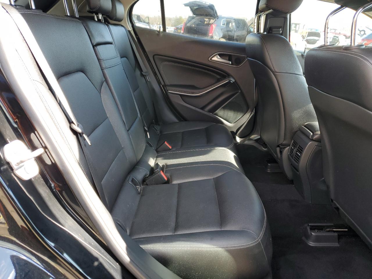 2015 Mercedes-Benz GLA-klasse - Image 10