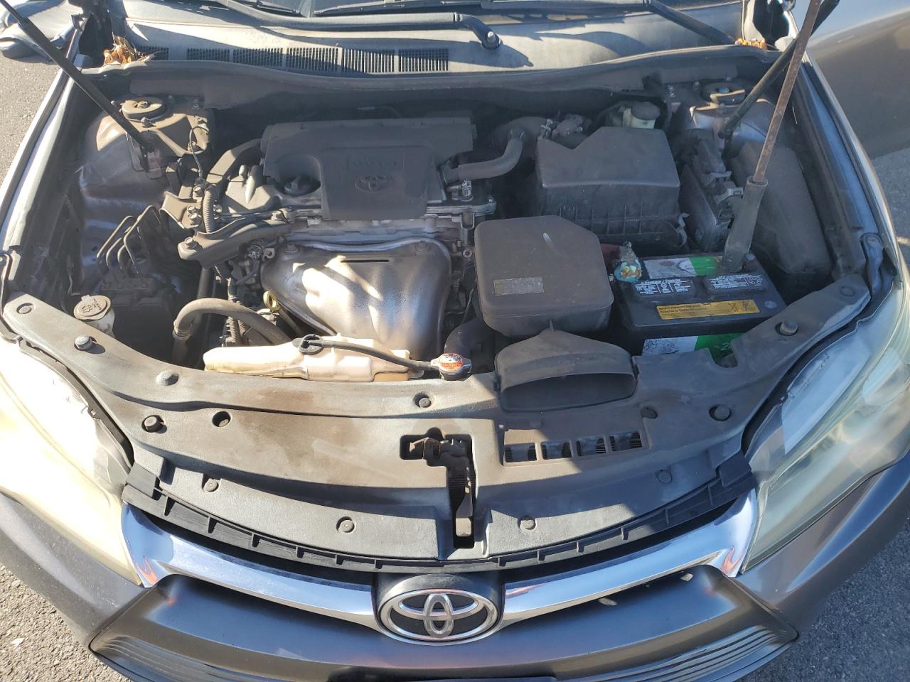 2016 Toyota Camry - Image 11