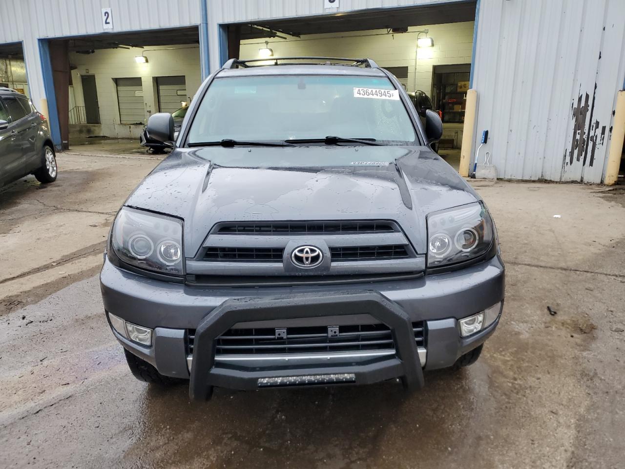 2004 Toyota 4Runner - Image 5