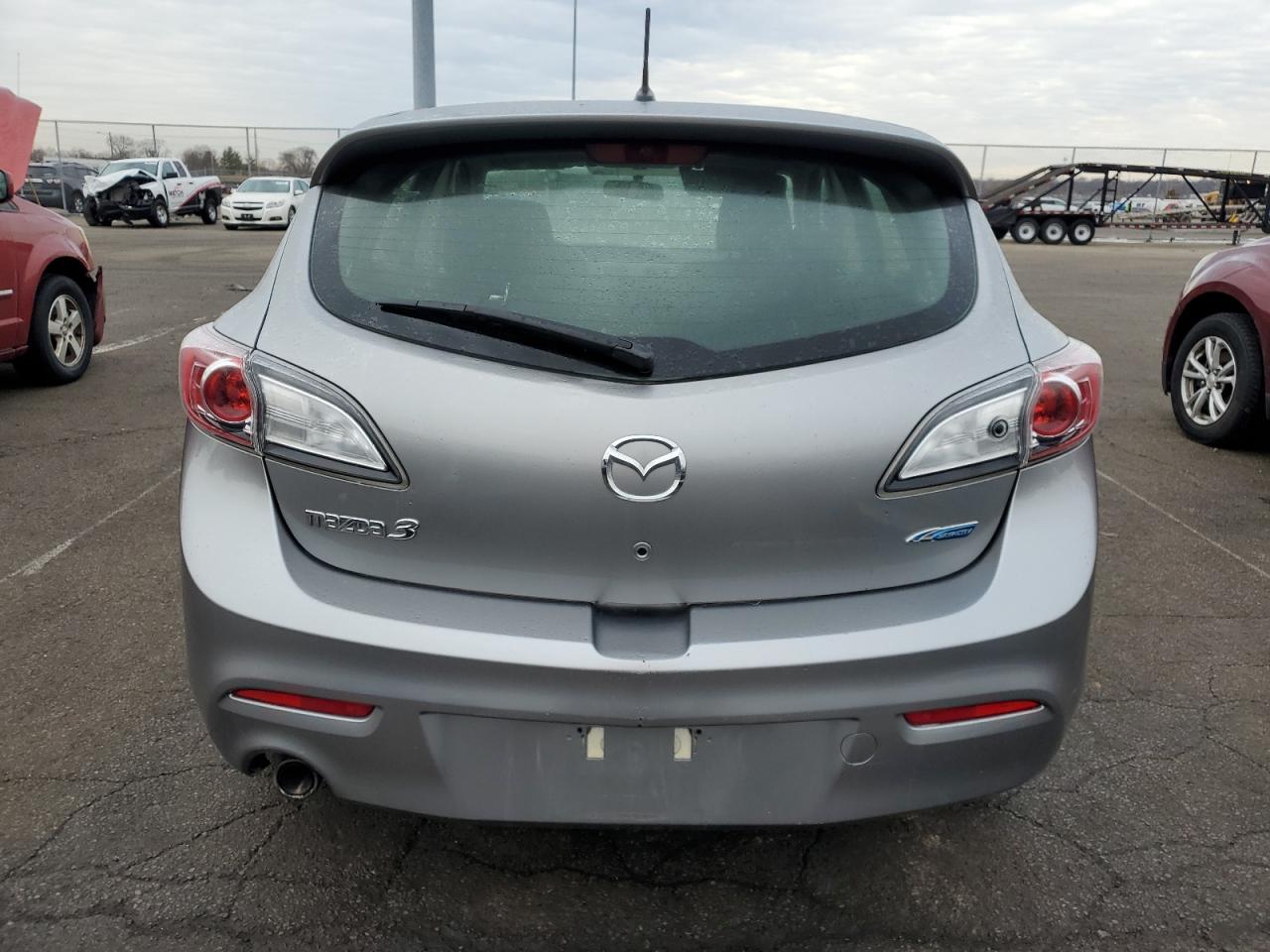 2013 Mazda 3 - Image 6