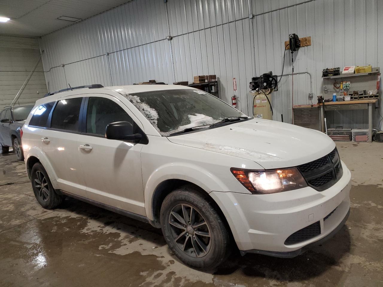 2017 Dodge Journey - Image 4