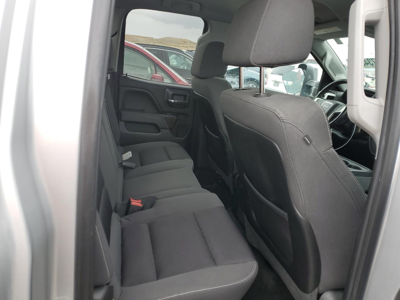 2015 GMC Sierra - Image 11
