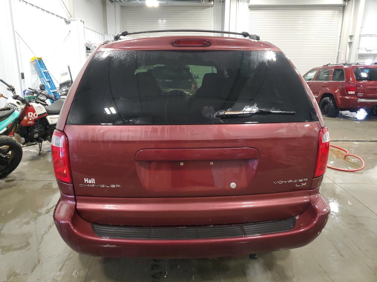 2003 Chrysler Voyager - Image 6