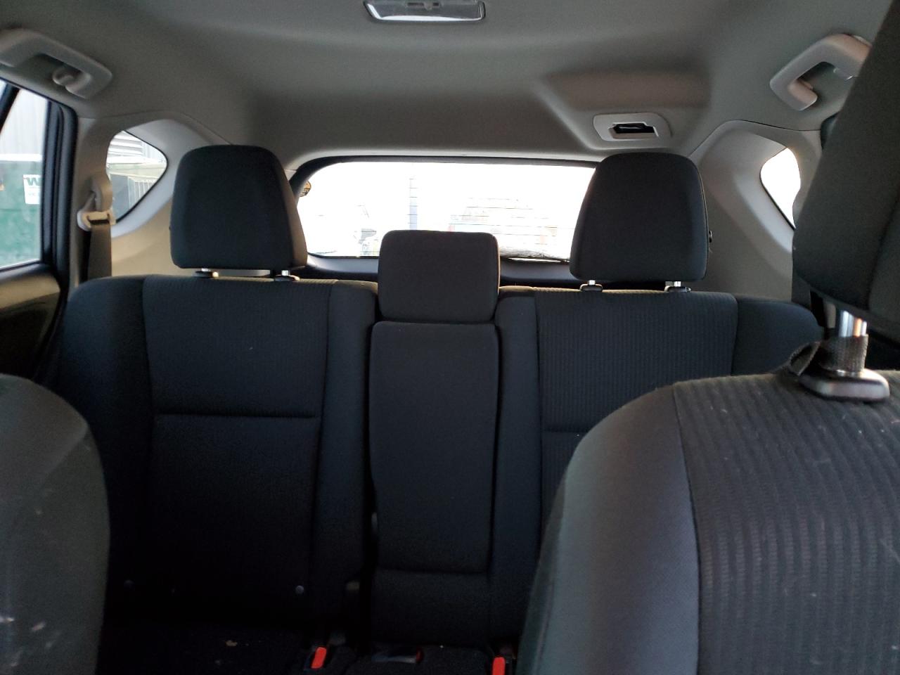 2017 Toyota RAV 4 - Image 10