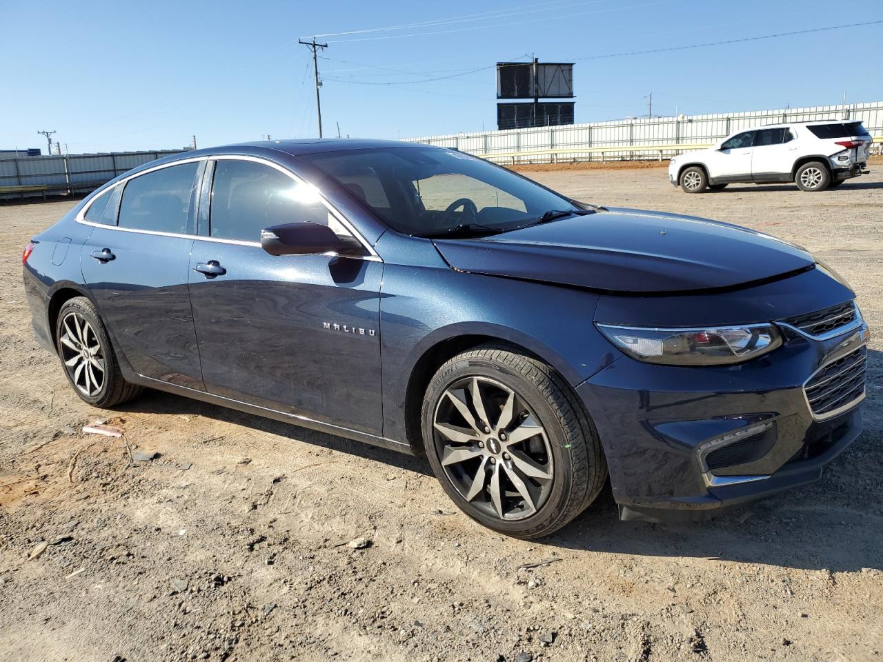 2017 Chevrolet Malibu - Image 4