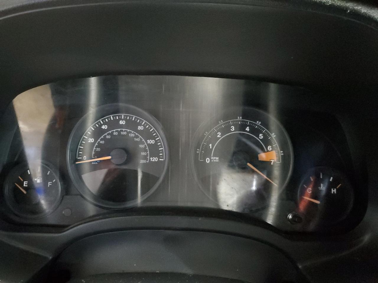 2015 Jeep Compass - Image 9