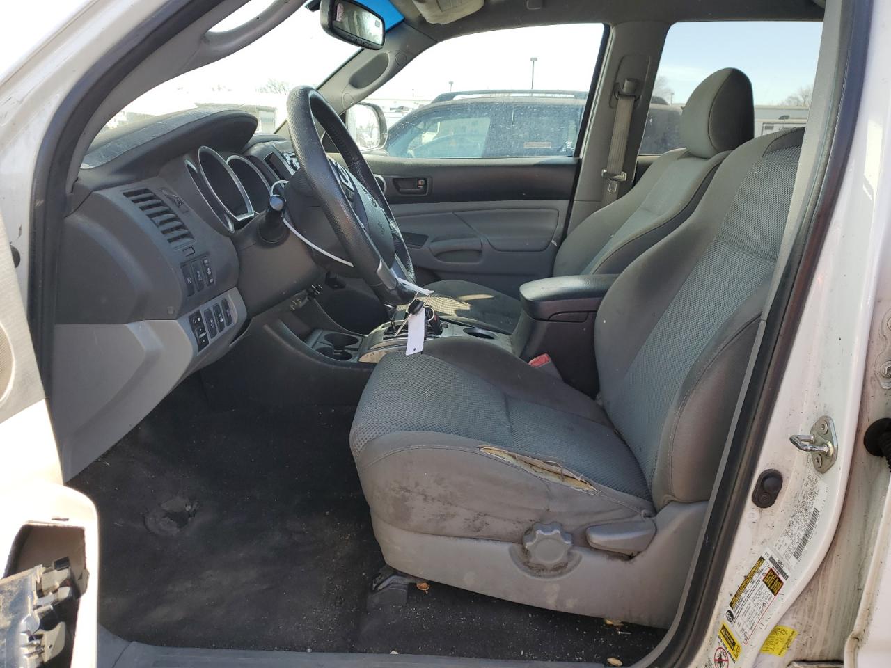 2014 Toyota Tacoma - Image 7