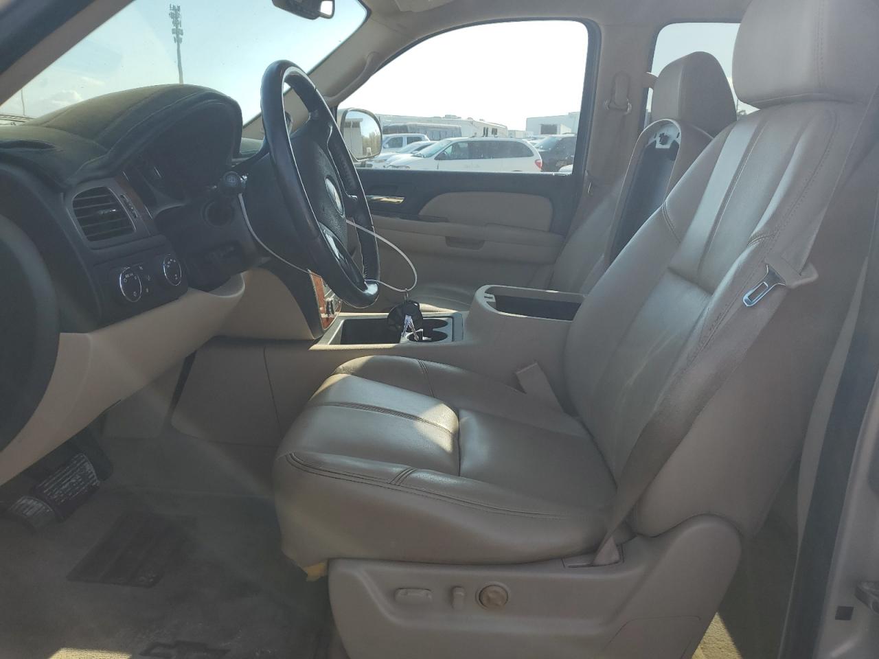 2007 Chevrolet Tahoe - Image 7