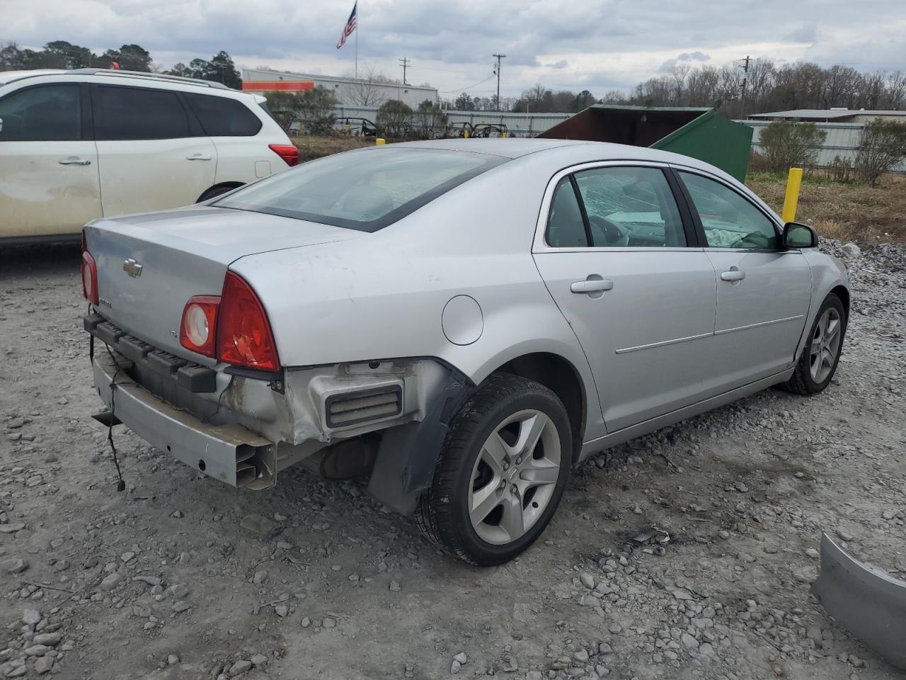2009 Chevrolet Malibu - Image 3