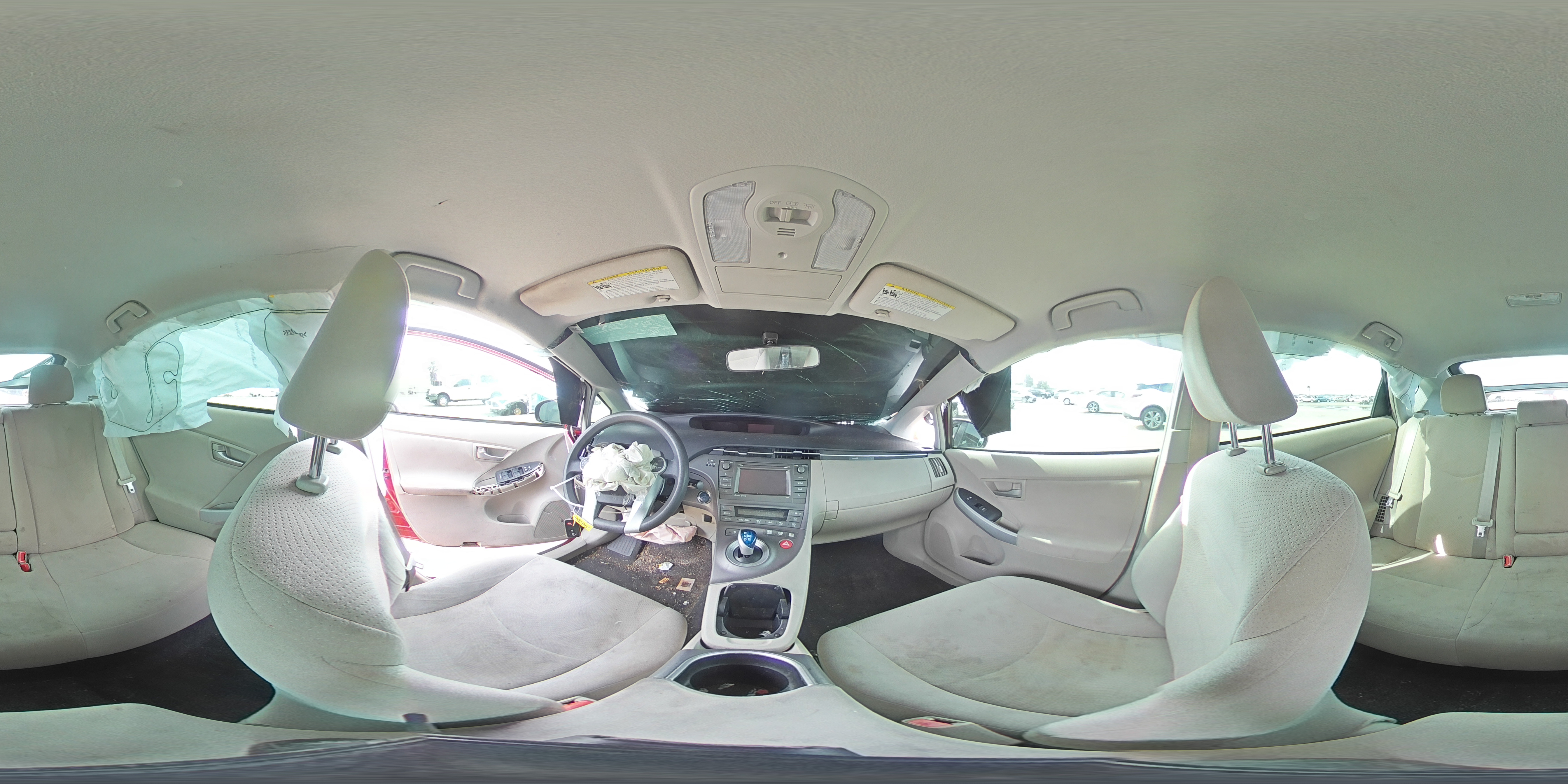 2014 Toyota Prius - Image 13