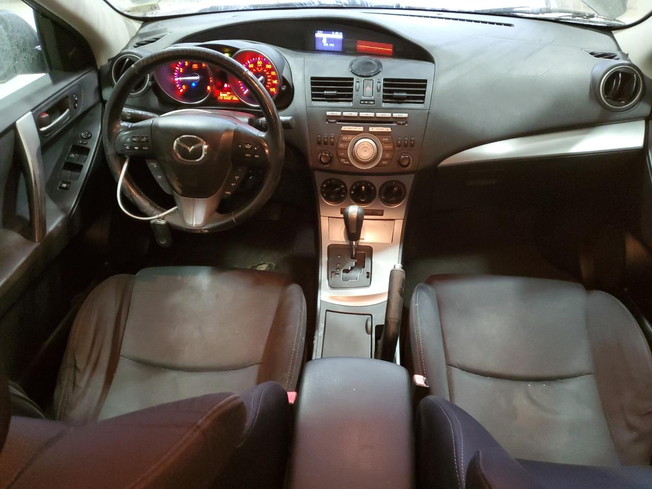 2011 Mazda 3 - Image 8