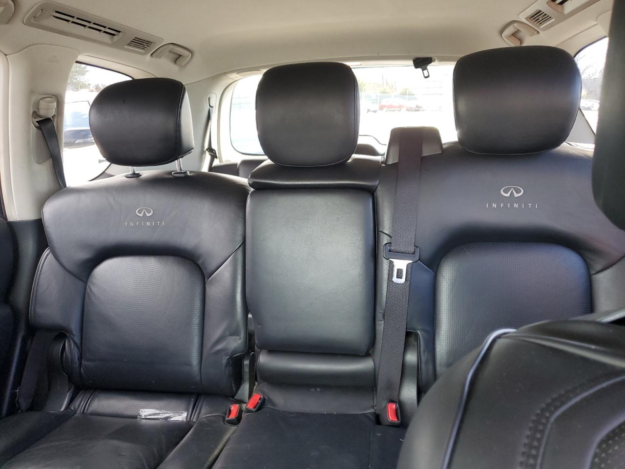 2014 Infiniti QX80 - Image 10