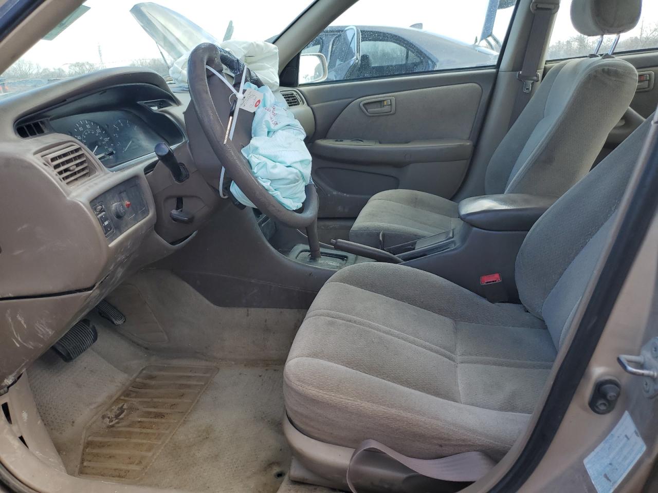 2001 Toyota Camry - Image 7