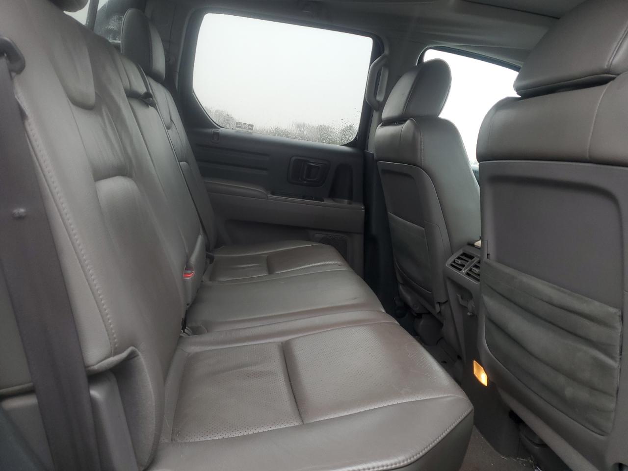 2009 Honda Ridgeline - Image 11