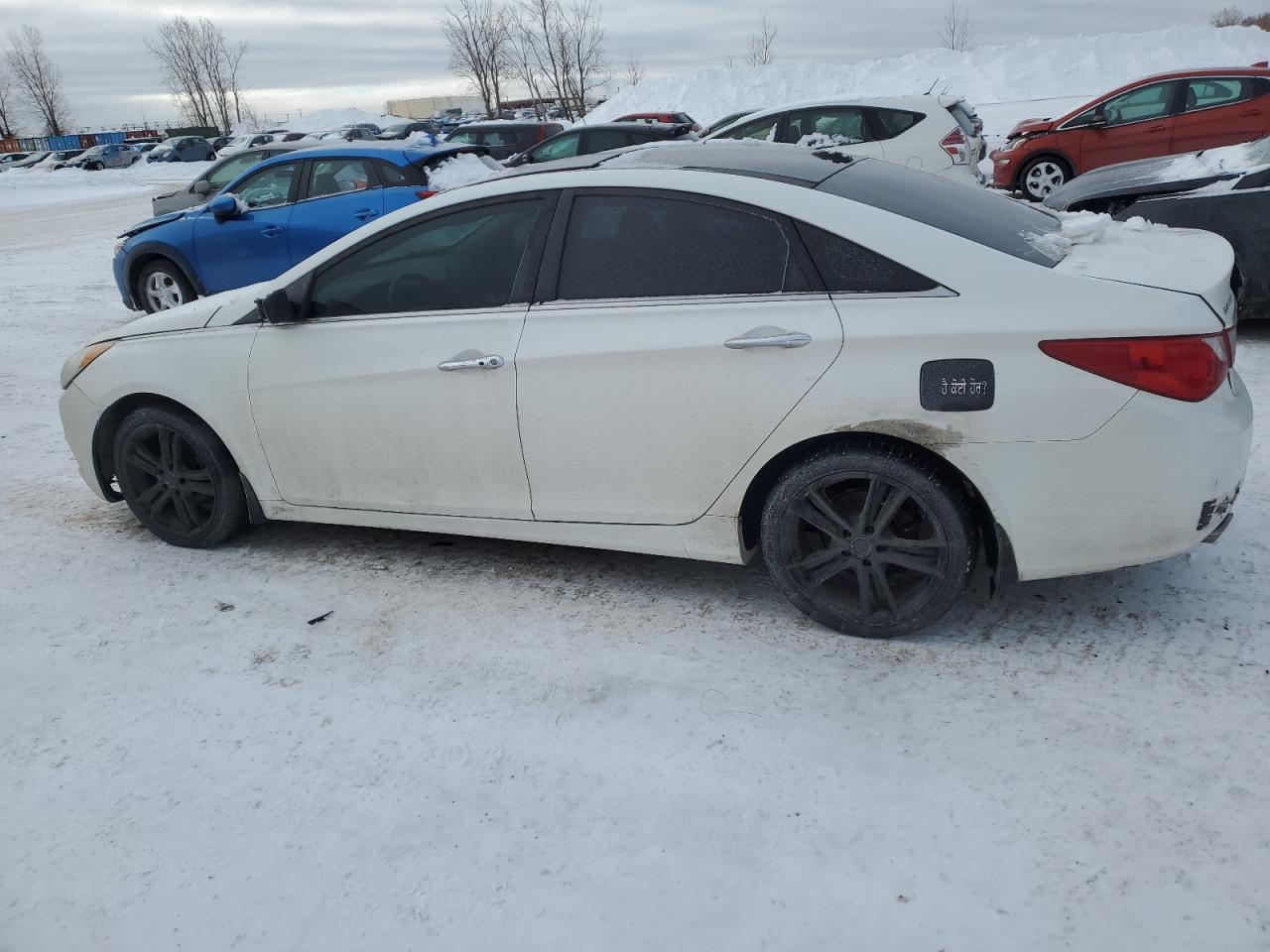 2013 Hyundai Sonata - Image 2