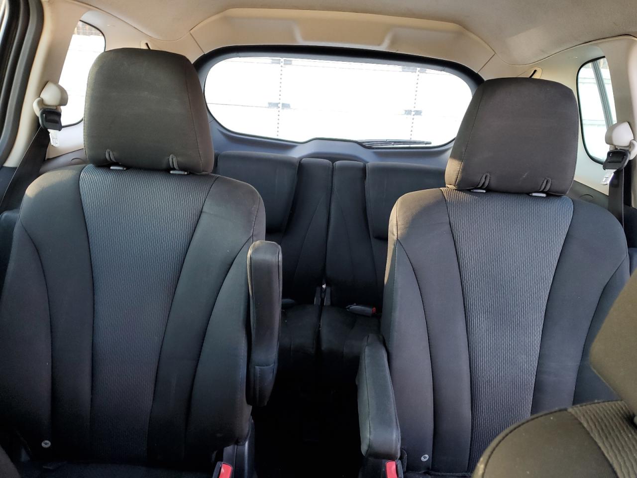 2015 Mazda 5 - Image 10
