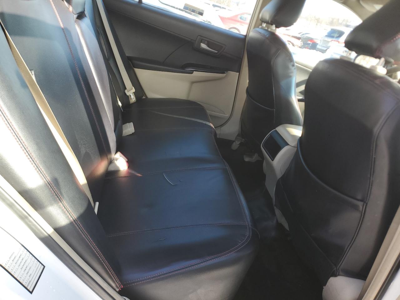 2012 Toyota Camry - Image 10