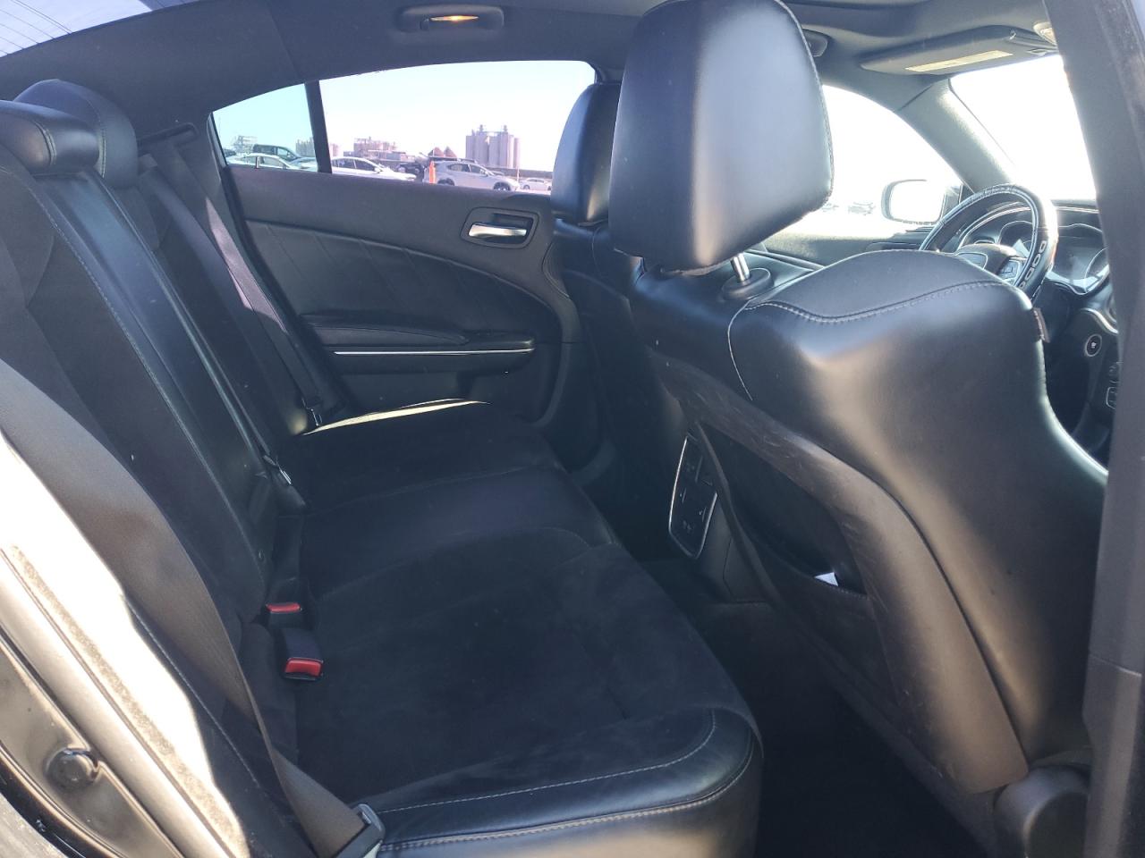 2015 Dodge Charger - Image 10