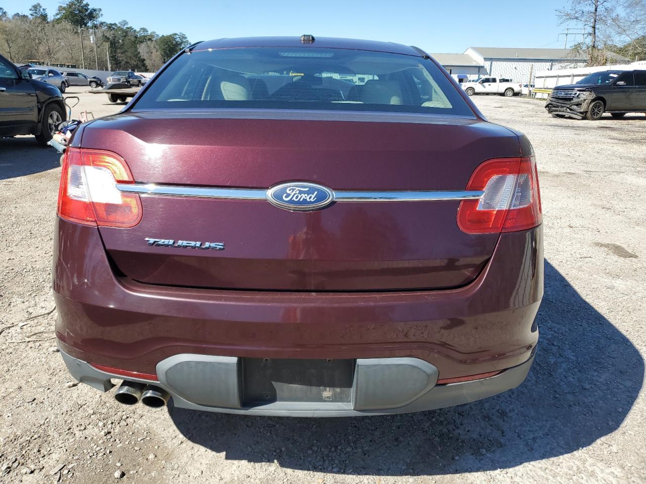 2011 Ford Taurus - Image 6