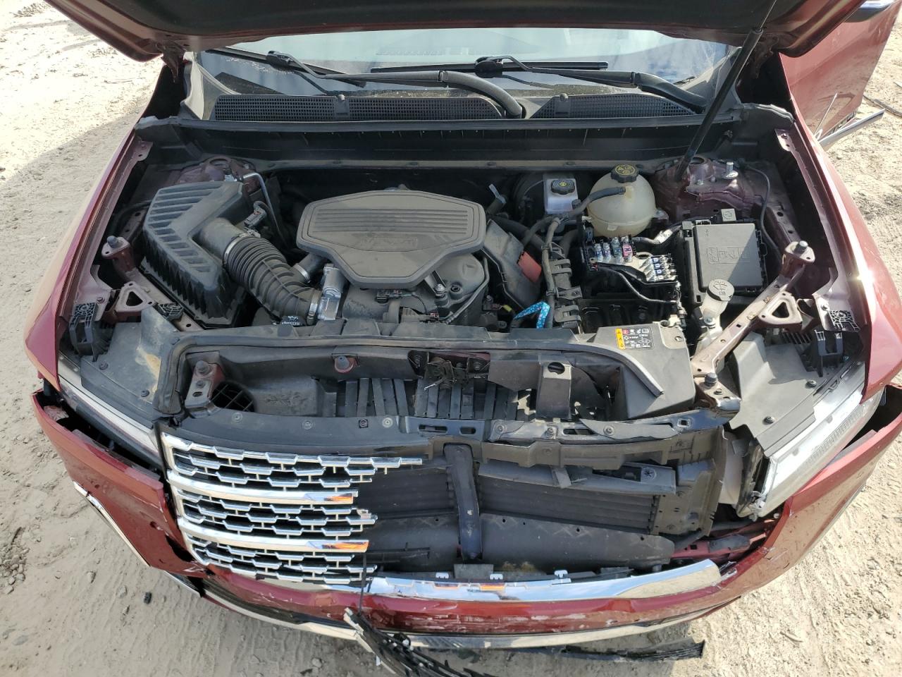 2021 GMC Acadia - Image 13