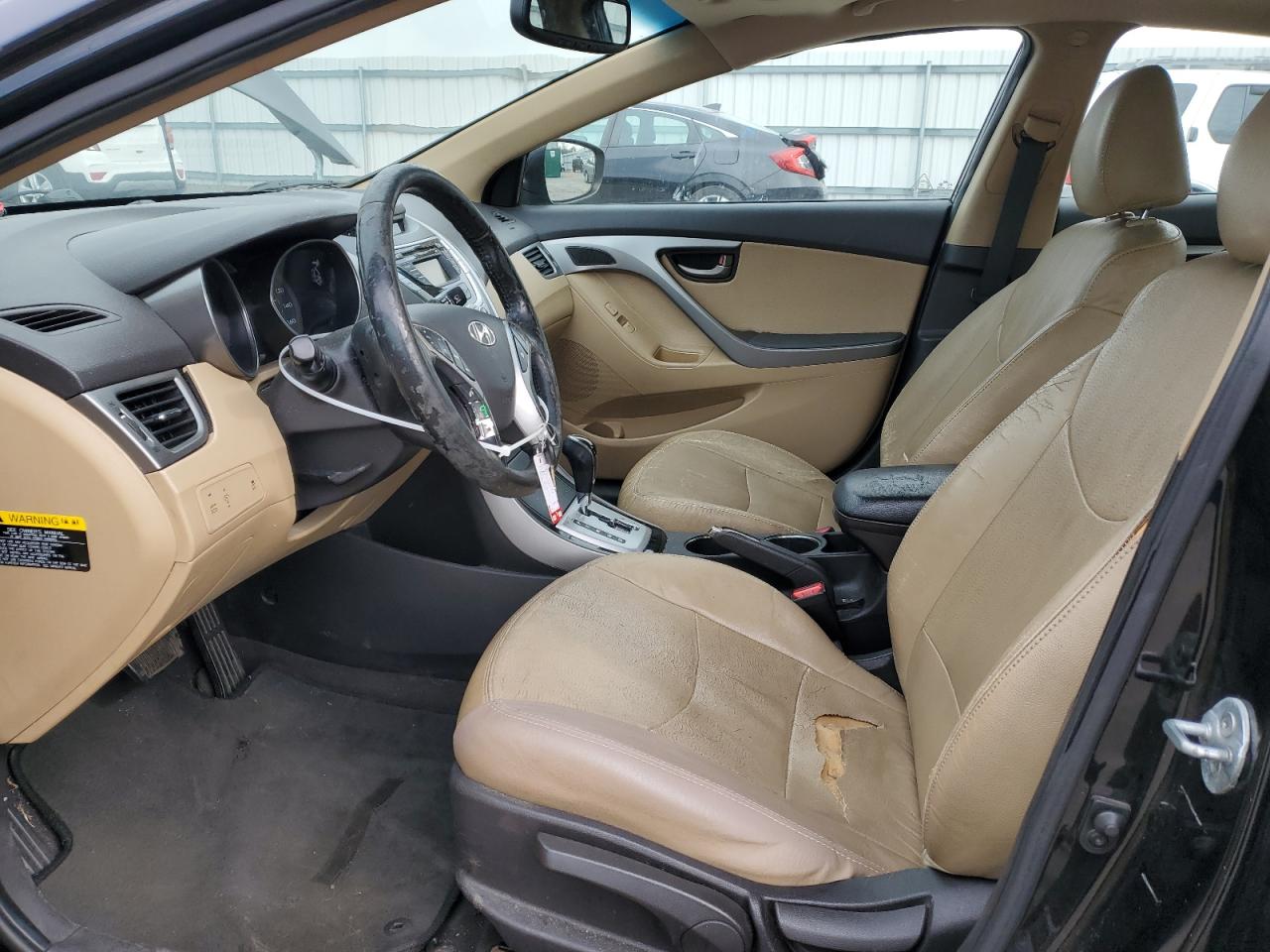 2012 Hyundai Elantra - Image 7