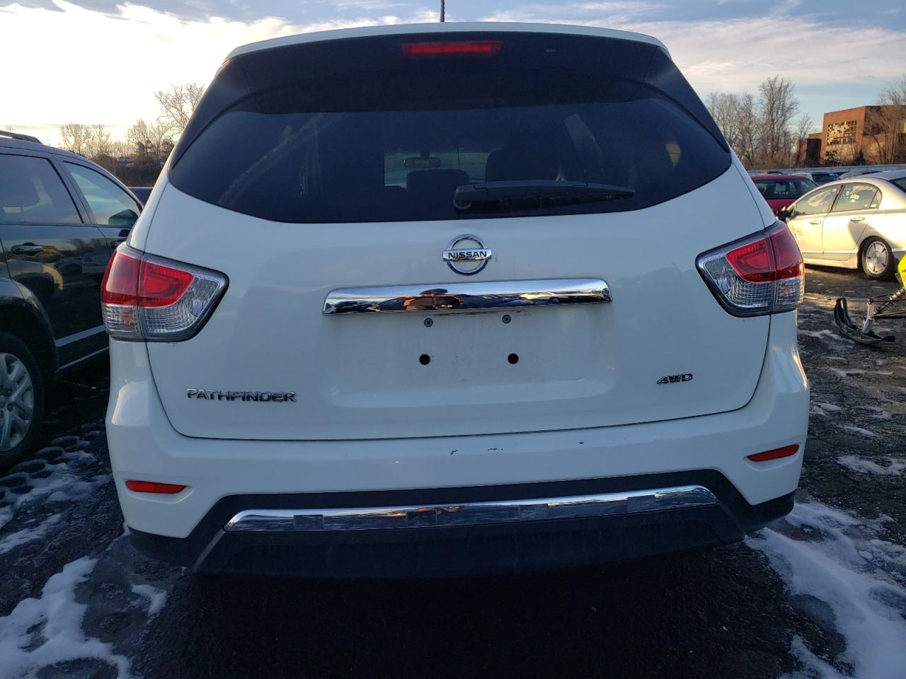 2016 Nissan Pathfinder - Image 6