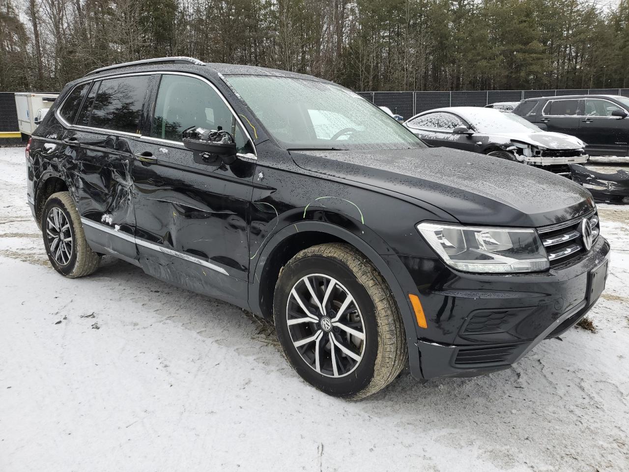 2021 Volkswagen Tiguan - Image 4
