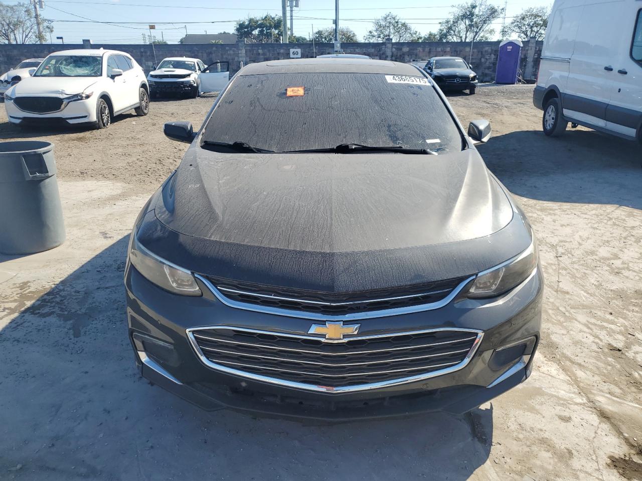 2017 Chevrolet Malibu - Image 5