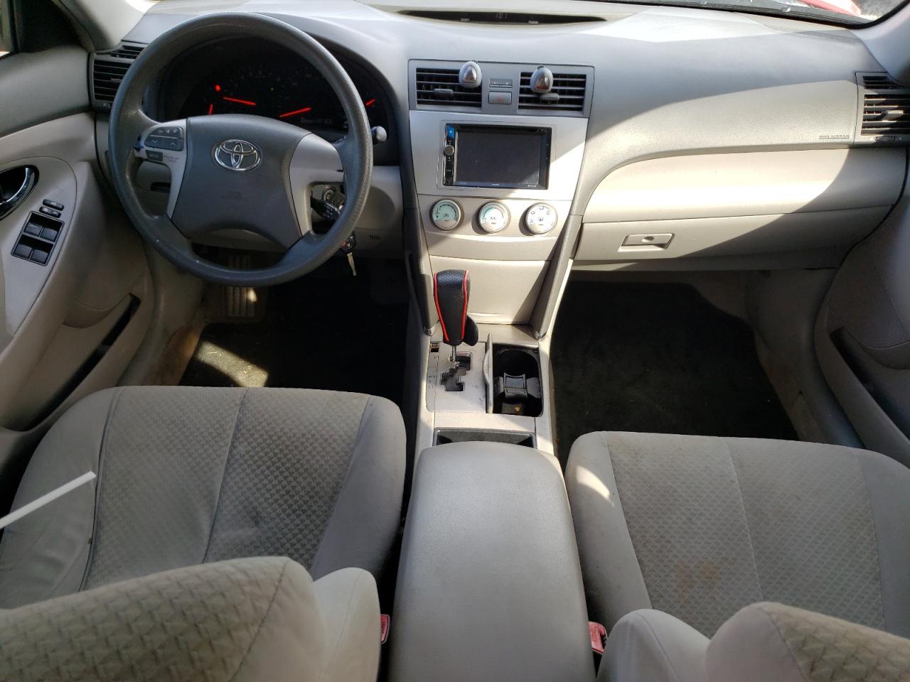 2009 Toyota Camry - Image 8