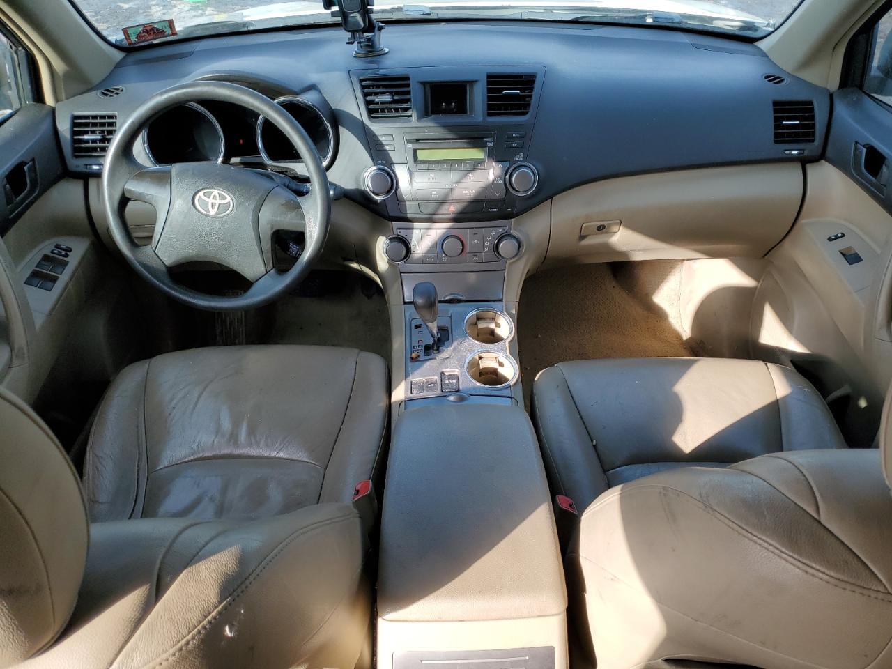 2010 Toyota Highlander - Image 8