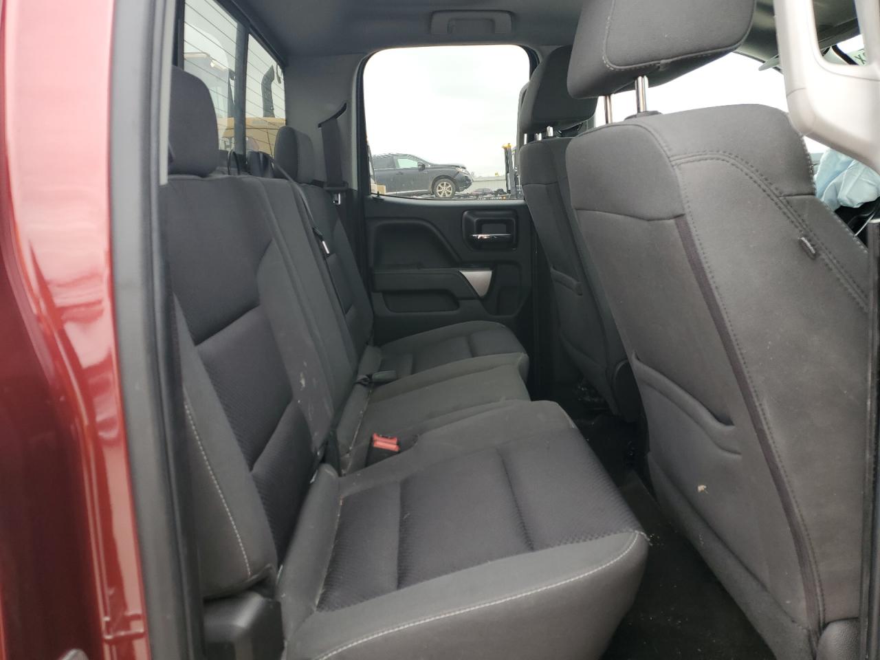 2016 Chevrolet Silverado - Image 10