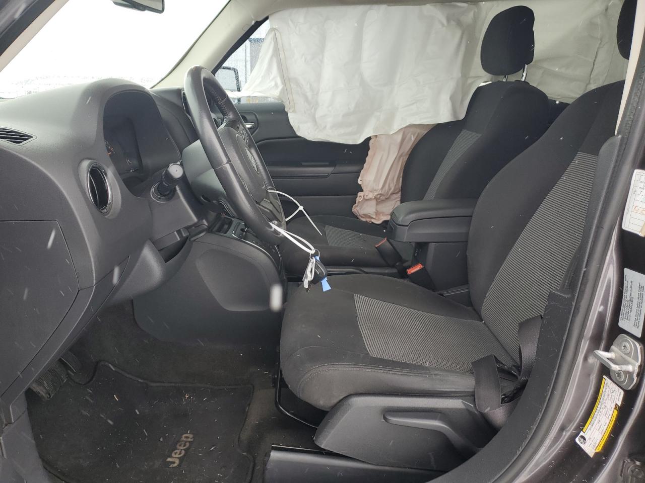 2016 Jeep Liberty (Patriot) - Image 7