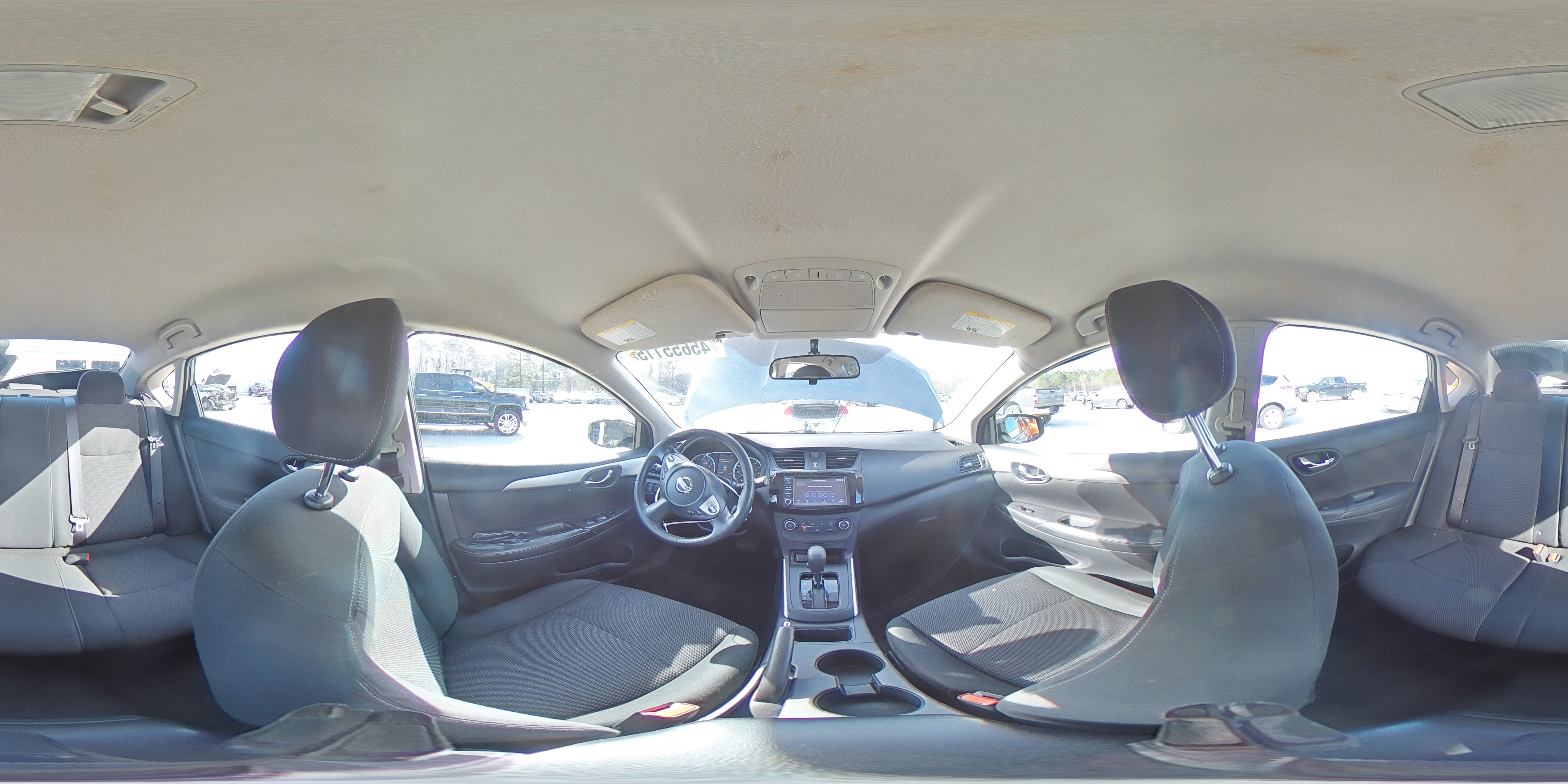 2019 Nissan Sentra - Image 12