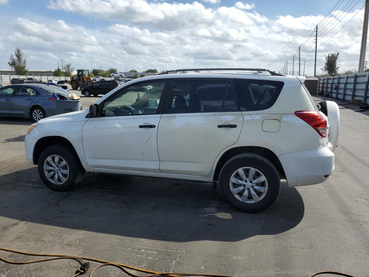 2007 Toyota RAV 4 - Image 2