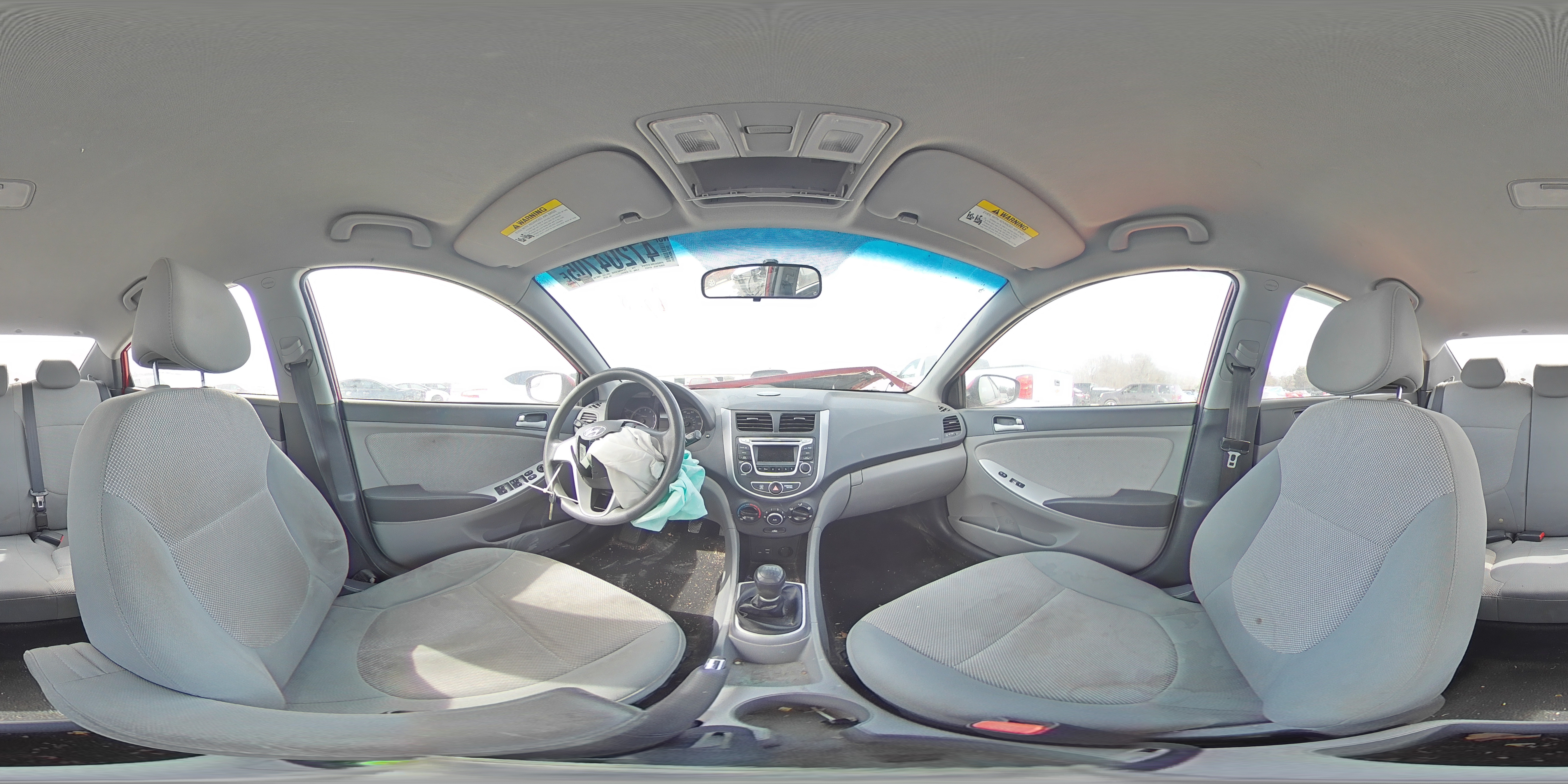 2014 Hyundai Accent - Image 13