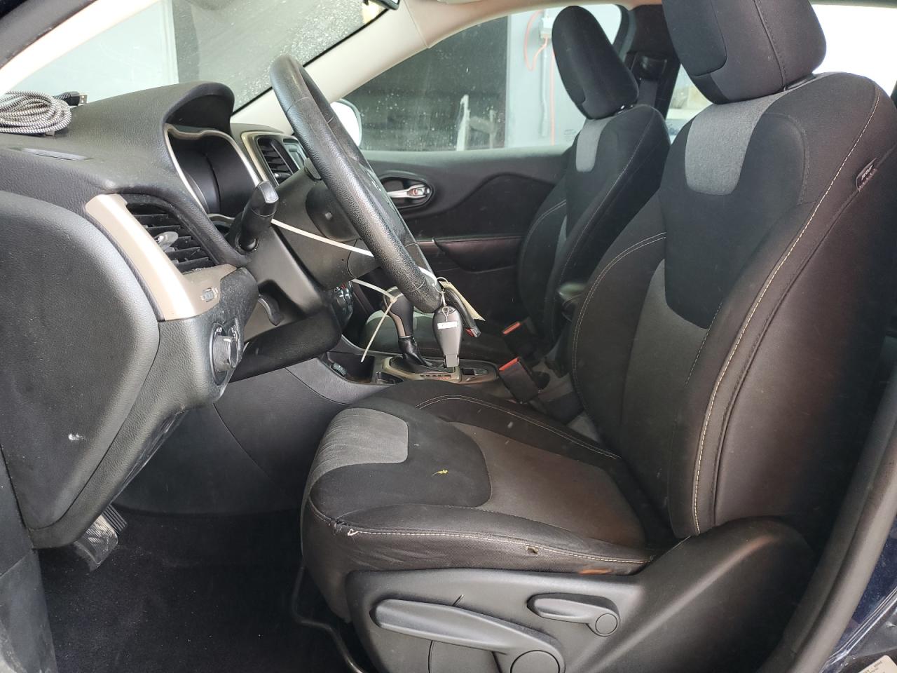 2015 Jeep Grand Cherokee - Image 7