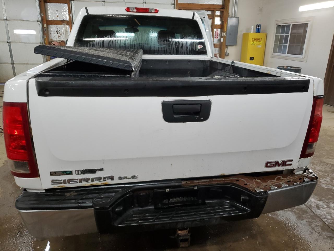 2010 GMC Sierra - Image 6