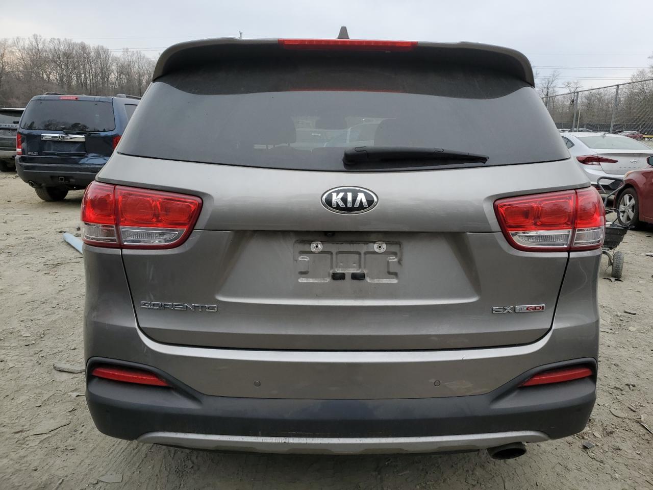 2018 Kia Sorento - Image 6