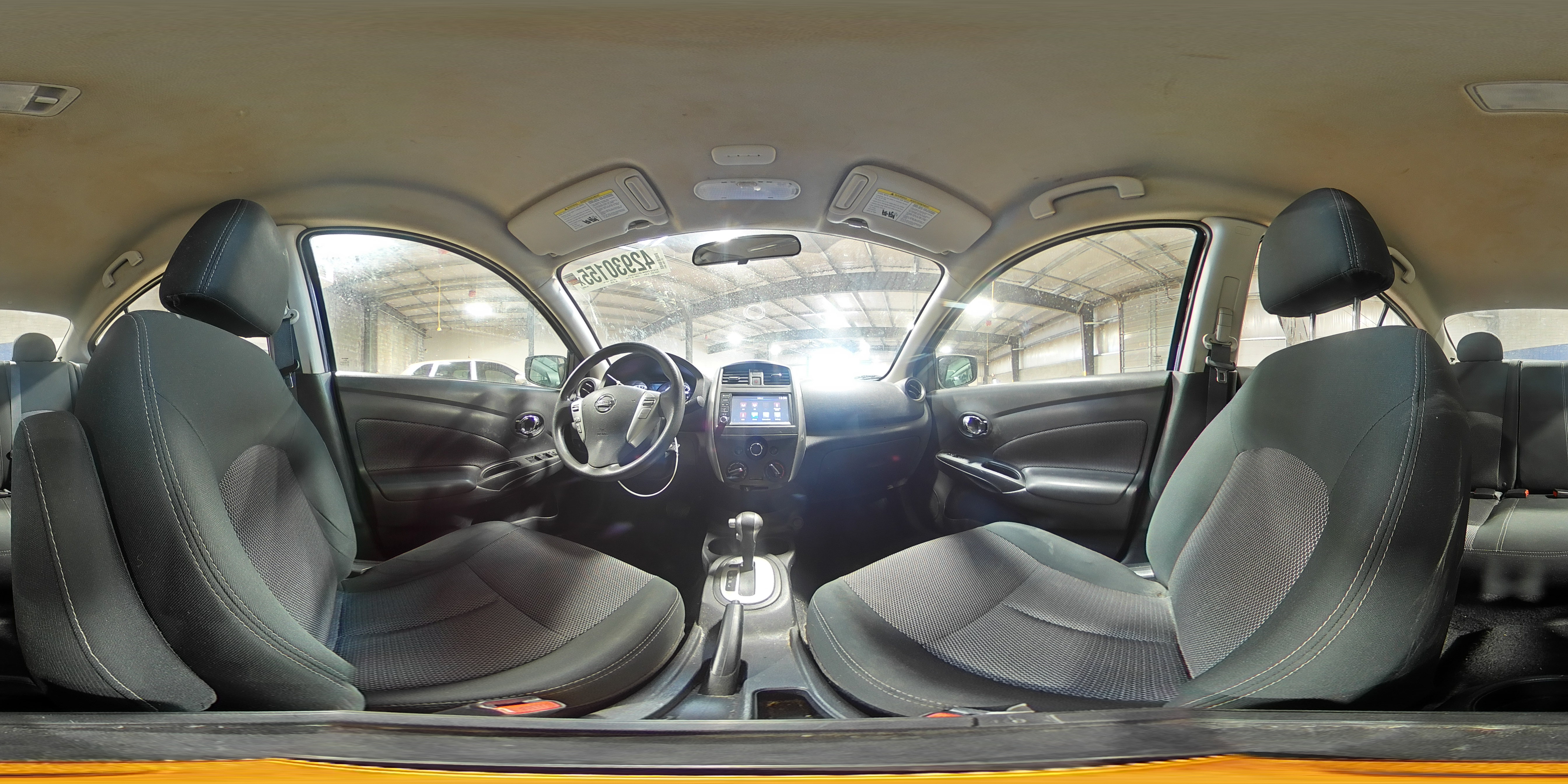 2019 Nissan Versa - Image 15