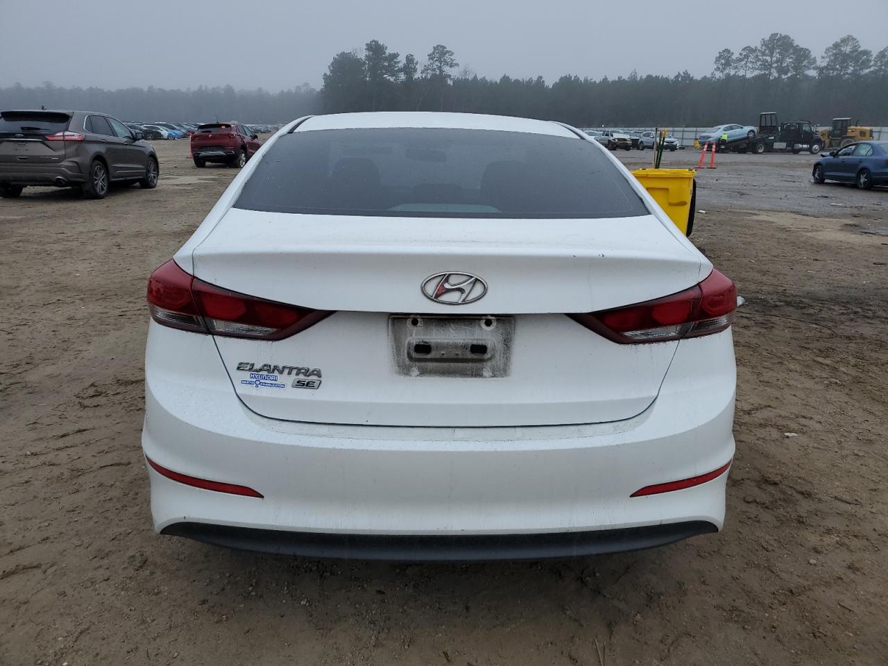 2018 Hyundai Elantra - Image 6