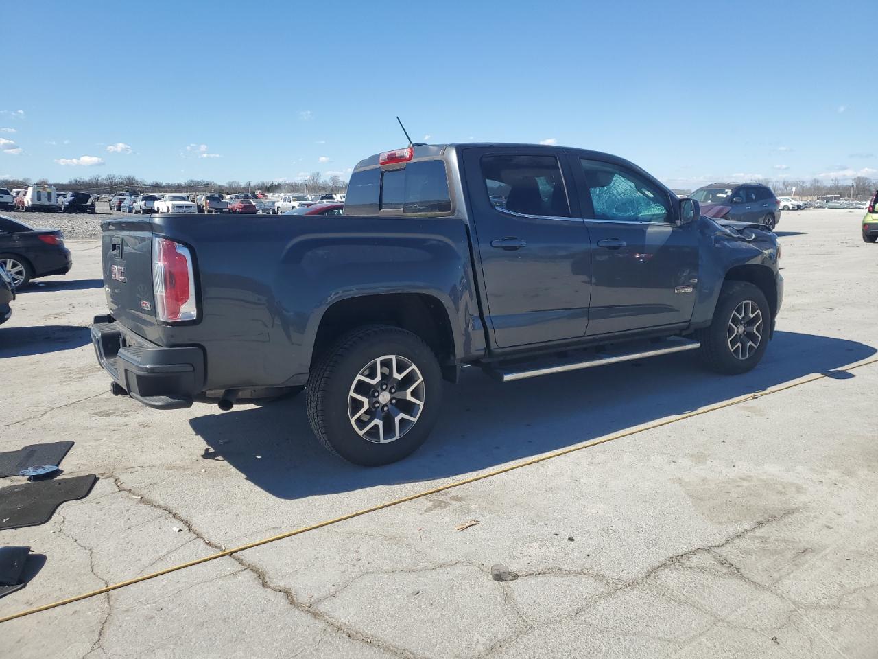 2016 GMC Canyon - Image 3