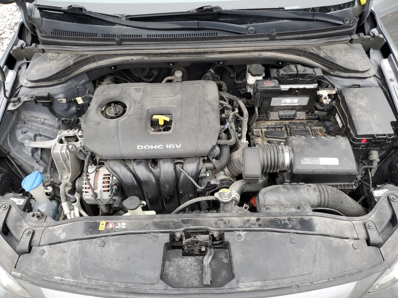 2017 Hyundai Elantra - Image 11