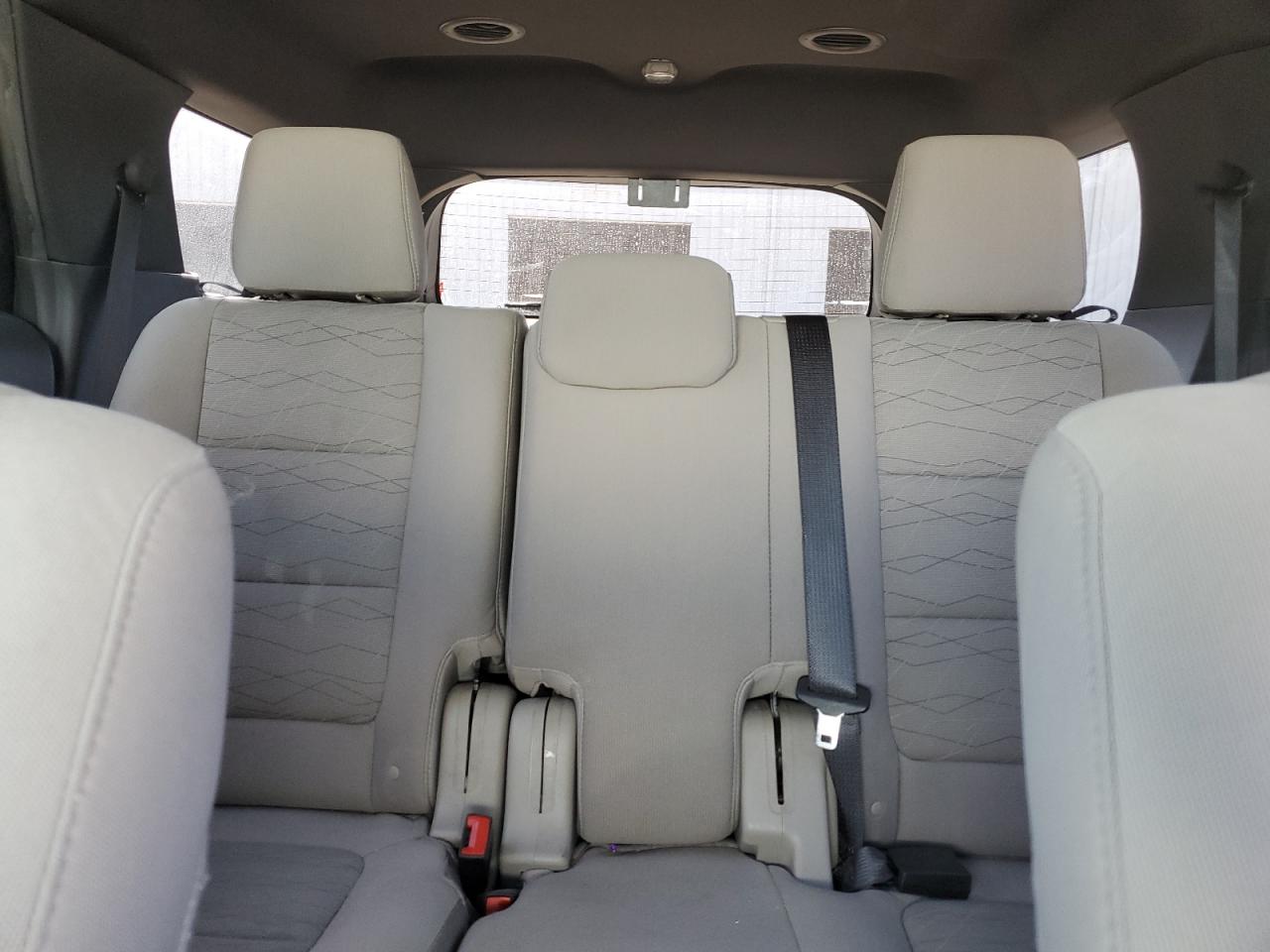 2015 Ford Explorer - Image 10