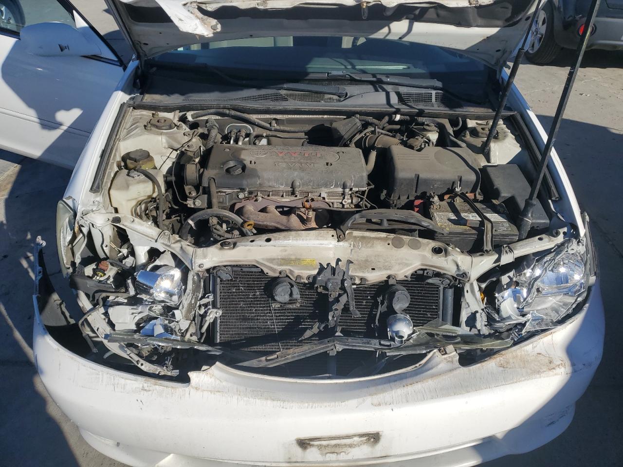 2005 Toyota Camry - Image 11