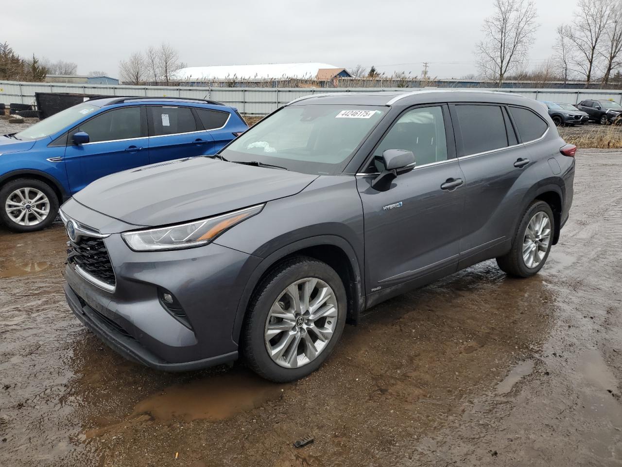 2021 Toyota Highlander - Image 1