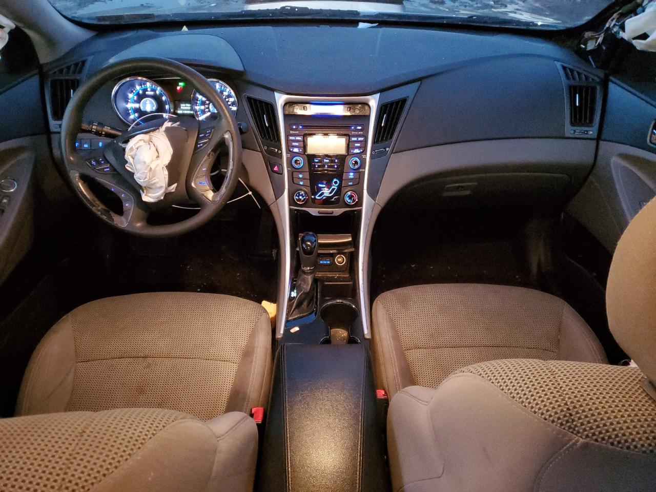 2013 Hyundai Sonata - Image 8