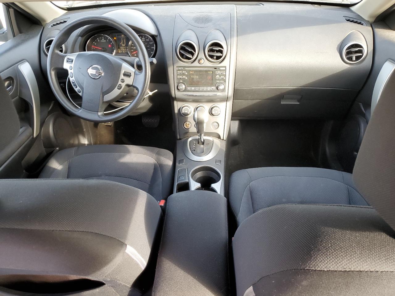 2015 Nissan Rogue - Image 8